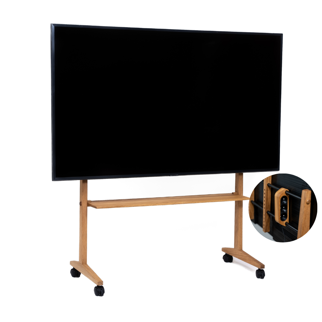TV stand on wheels in oak – SIKA