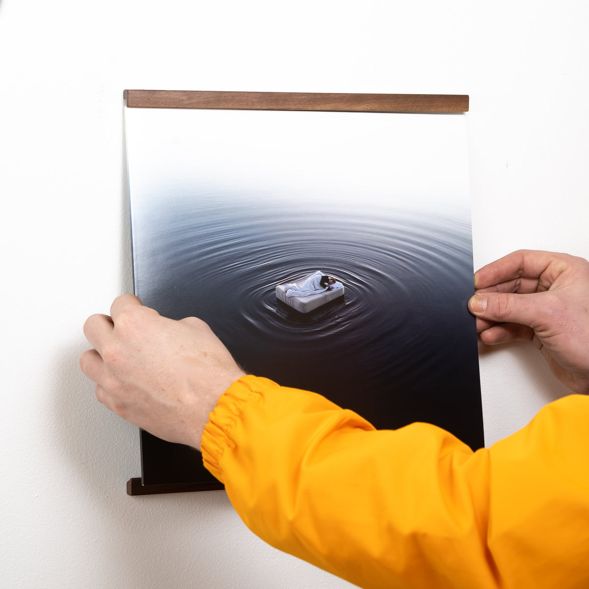 Display til vinylplader – SINGLE i valnød