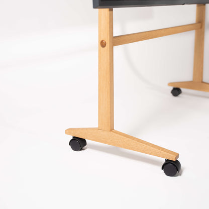 TV stand on wheels in oak – SIKA